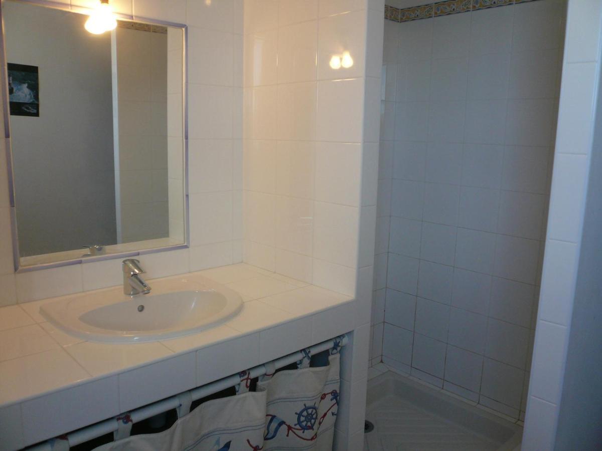 Maison Mitoyenne 3 Ch. Avec Jardin, Terrasse Et Poele A Bois, Proche Du Port De Sauzon, Animaux Ok - Fr-1-418-160 Ngoại thất bức ảnh